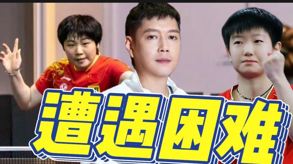 一个正面全景镜头，正在看笑剧片的他俩笑得前仰后合，表情光辉。